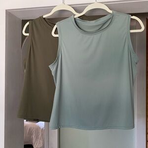 2 Tank Tops Activewear Workout Exercise Sleeveless Crop Tank, Size Large